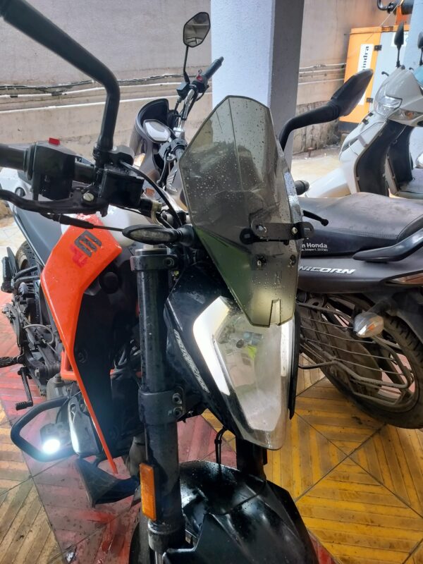 KTM DUKE 200 GEN-2 K1 WINDSCREEN - Image 4