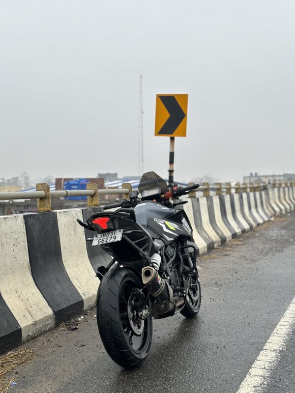 KTM DUKE 250 GEN-3 K1 WINDSCREEN - Image 7